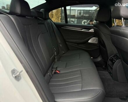 БМВ 5 Серия 2020 в Киеве на Automoto.ua БМВ 5 Серия, объемом двигателя 3 л и пробегом 133 тыс. км за 46000 $, фото 23 на Automoto.ua