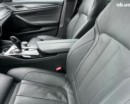 БМВ 5 Серия, объемом двигателя 3 л и пробегом 24 тыс. км за 72164 $, фото 33 на Automoto.ua