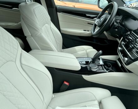 БМВ 5 Серия, объемом двигателя 3 л и пробегом 16 тыс. км за 79119 $, фото 9 на Automoto.ua