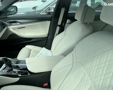 БМВ 5 Серія, об'ємом двигуна 2 л та пробігом 4 тис. км за 75859 $, фото 18 на Automoto.ua