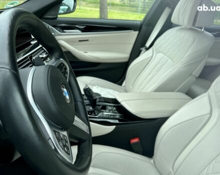 БМВ 5 Серия, объемом двигателя 3 л и пробегом 16 тыс. км за 79119 $, фото 5 на Automoto.ua