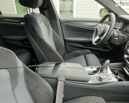 БМВ 5 Серия, объемом двигателя 2 л и пробегом 20 тыс. км за 69773 $, фото 15 на Automoto.ua