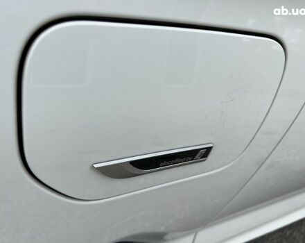 БМВ 5 Серия, объемом двигателя 2 л и пробегом 20 тыс. км за 69773 $, фото 20 на Automoto.ua