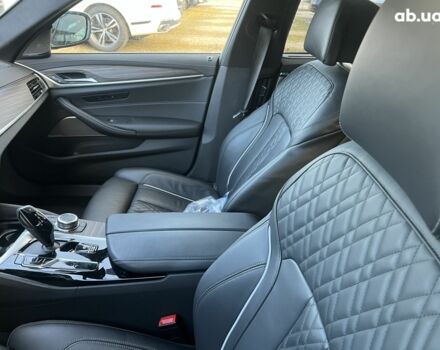 БМВ 5 Серия, объемом двигателя 3 л и пробегом 10 тыс. км за 66730 $, фото 22 на Automoto.ua