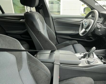 БМВ 5 Серия, объемом двигателя 2 л и пробегом 20 тыс. км за 69773 $, фото 1 на Automoto.ua