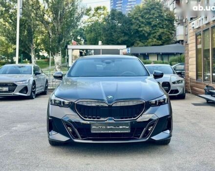 БМВ 5 Серия 2023 в Киеве на Automoto.ua БМВ 5 Серия, объемом двигателя 0 л и пробегом 26 тыс. км за 74999 $, фото 8 на Automoto.ua