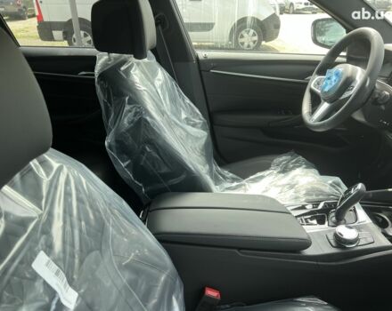 БМВ 5 Серия, объемом двигателя 3 л и пробегом 0 тыс. км за 93900 $, фото 31 на Automoto.ua
