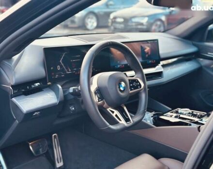БМВ 5 Серия 2023 в Киеве на Automoto.ua БМВ 5 Серия, объемом двигателя 0 л и пробегом 26 тыс. км за 74999 $, фото 26 на Automoto.ua