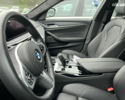 БМВ 5 Серия, объемом двигателя 3 л и пробегом 3 тыс. км за 89770 $, фото 29 на Automoto.ua