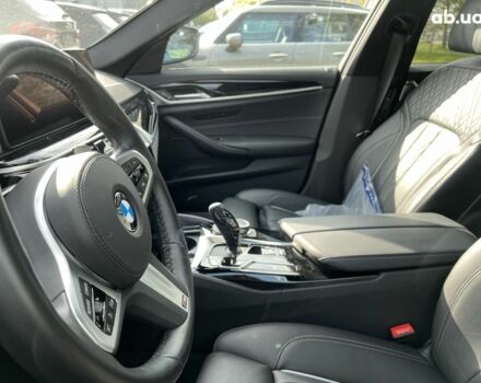 БМВ 5 Серия, объемом двигателя 3 л и пробегом 6 тыс. км за 80706 $, фото 6 на Automoto.ua