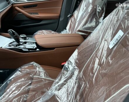 БМВ 5 Серия, объемом двигателя 4.4 л и пробегом 0 тыс. км за 95856 $, фото 34 на Automoto.ua
