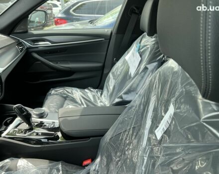 БМВ 5 Серия, объемом двигателя 2 л и пробегом 0 тыс. км за 81401 $, фото 27 на Automoto.ua