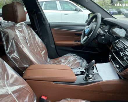 БМВ 5 Серия, объемом двигателя 4.4 л и пробегом 0 тыс. км за 95856 $, фото 29 на Automoto.ua