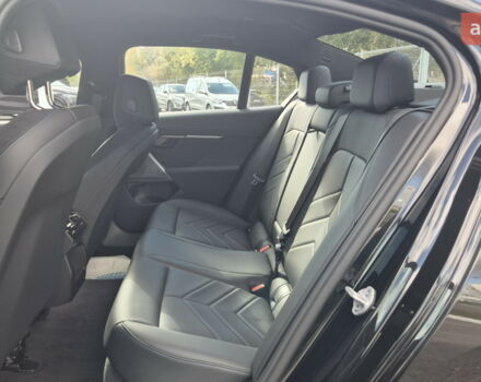 БМВ 5 Серия, объемом двигателя 2 л и пробегом 0 тыс. км за 71404 $, фото 15 на Automoto.ua