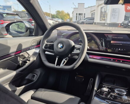 БМВ 5 Серия, объемом двигателя 2 л и пробегом 0 тыс. км за 71404 $, фото 19 на Automoto.ua