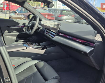 БМВ 5 Серия, объемом двигателя 2 л и пробегом 0 тыс. км за 71404 $, фото 18 на Automoto.ua