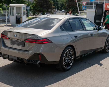 БМВ 5 Серия, объемом двигателя 2.99 л и пробегом 0 тыс. км за 95226 $, фото 2 на Automoto.ua