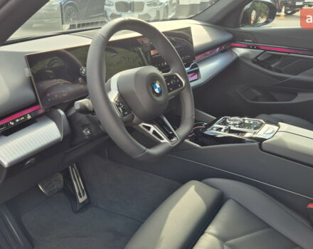 БМВ 5 Серия, объемом двигателя 2 л и пробегом 0 тыс. км за 71404 $, фото 11 на Automoto.ua
