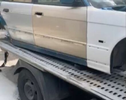 БМВ 5 Серия, объемом двигателя 4 л и пробегом 300 тыс. км за 2500 $, фото 5 на Automoto.ua