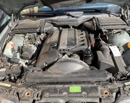 БМВ 5 Серия, объемом двигателя 2.5 л и пробегом 385 тыс. км за 2800 $, фото 4 на Automoto.ua