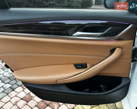 БМВ 5 Серия, объемом двигателя 2.99 л и пробегом 258 тыс. км за 22700 $, фото 13 на Automoto.ua