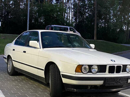 БМВ 5 Серия 1990 в Черкассах на Automoto.ua БМВ 5 Серия, объемом двигателя 1.99 л и пробегом 160 тыс. км за 5500 $, фото 1 на Automoto.ua