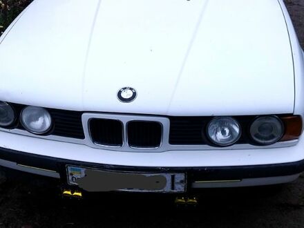 БМВ 5 Серія, об'ємом двигуна 2 л та пробігом 330 тис. км за 2000 $, фото 1 на Automoto.ua