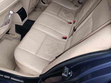 БМВ 5 Серия, объемом двигателя 2 л и пробегом 314 тыс. км за 3900 $, фото 1 на Automoto.ua