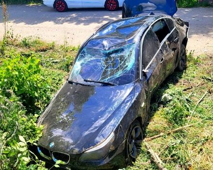 БМВ 5 Серия, объемом двигателя 3 л и пробегом 315 тыс. км за 3500 $, фото 1 на Automoto.ua