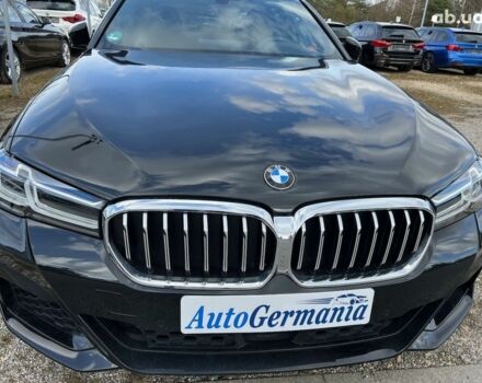 БМВ 5 Серия, объемом двигателя 2 л и пробегом 25 тыс. км за 56405 $, фото 1 на Automoto.ua
