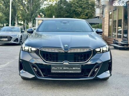 БМВ 5 Серия, объемом двигателя 0 л и пробегом 26 тыс. км за 74999 $, фото 1 на Automoto.ua
