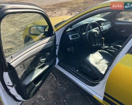 Желтый БМВ 5 Серия, объемом двигателя 2.5 л и пробегом 365 тыс. км за 6500 $, фото 11 на Automoto.ua