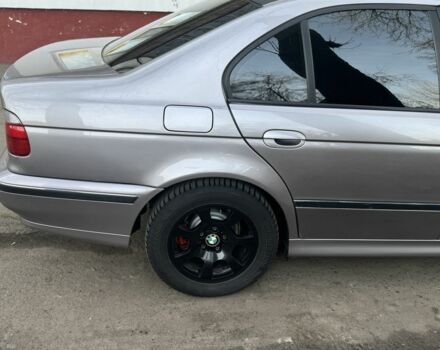 Серый БМВ 5 Серия, объемом двигателя 2 л и пробегом 433 тыс. км за 4900 $, фото 3 на Automoto.ua