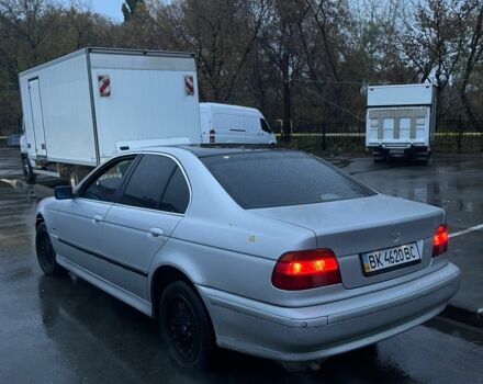 Серый БМВ 5 Серия, объемом двигателя 2.5 л и пробегом 280 тыс. км за 4500 $, фото 5 на Automoto.ua