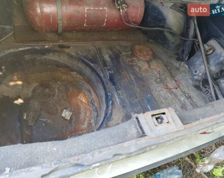 Серый БМВ 5 Серия, объемом двигателя 2.5 л и пробегом 100 тыс. км за 1500 $, фото 12 на Automoto.ua