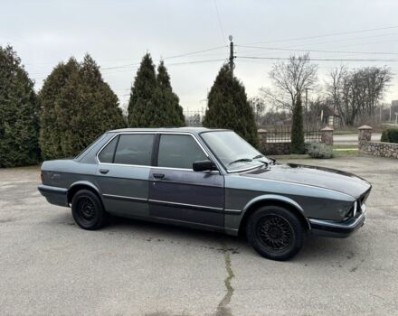 Серый БМВ 5 Серия, объемом двигателя 2.8 л и пробегом 300 тыс. км за 1200 $, фото 6 на Automoto.ua