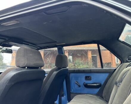 Серый БМВ 5 Серия, объемом двигателя 2.8 л и пробегом 300 тыс. км за 1200 $, фото 18 на Automoto.ua