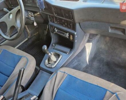 Серый БМВ 5 Серия, объемом двигателя 2.4 л и пробегом 400 тыс. км за 1600 $, фото 4 на Automoto.ua