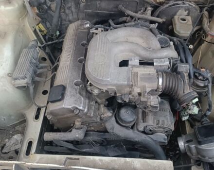 Серый БМВ 5 Серия, объемом двигателя 1.8 л и пробегом 100 тыс. км за 1000 $, фото 6 на Automoto.ua