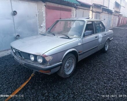 Серый БМВ 5 Серия, объемом двигателя 1.8 л и пробегом 100 тыс. км за 1000 $, фото 2 на Automoto.ua