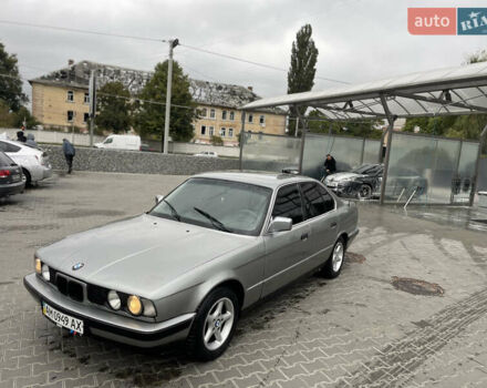 Серый БМВ 5 Серия, объемом двигателя 2.5 л и пробегом 300 тыс. км за 1250 $, фото 4 на Automoto.ua