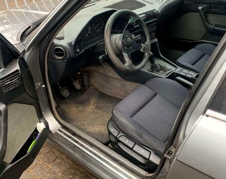 Серый БМВ 5 Серия, объемом двигателя 3.4 л и пробегом 300 тыс. км за 2800 $, фото 4 на Automoto.ua