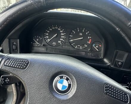 Серый БМВ 5 Серия, объемом двигателя 2.5 л и пробегом 384 тыс. км за 2000 $, фото 6 на Automoto.ua