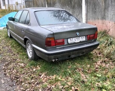 Сірий БМВ 5 Серія, об'ємом двигуна 3 л та пробігом 300 тис. км за 1200 $, фото 2 на Automoto.ua