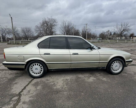 Серый БМВ 5 Серия, объемом двигателя 2.49 л и пробегом 290 тыс. км за 3200 $, фото 3 на Automoto.ua