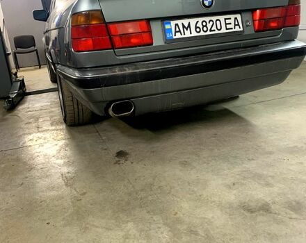 Серый БМВ 5 Серия, объемом двигателя 3.4 л и пробегом 300 тыс. км за 2800 $, фото 3 на Automoto.ua