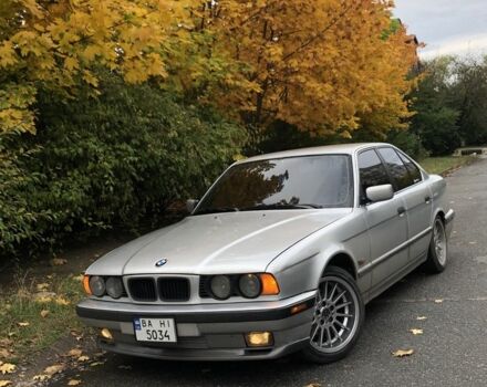 Серый БМВ 5 Серия, объемом двигателя 2 л и пробегом 270 тыс. км за 3499 $, фото 3 на Automoto.ua