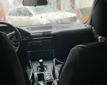 Серый БМВ 5 Серия, объемом двигателя 2 л и пробегом 390 тыс. км за 1700 $, фото 5 на Automoto.ua