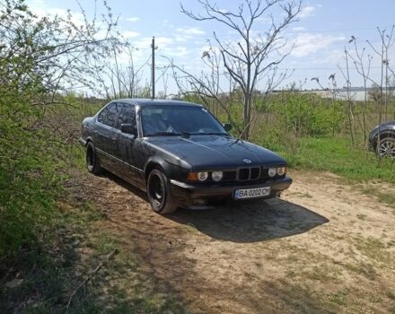 Серый БМВ 5 Серия, объемом двигателя 2 л и пробегом 300 тыс. км за 1600 $, фото 5 на Automoto.ua