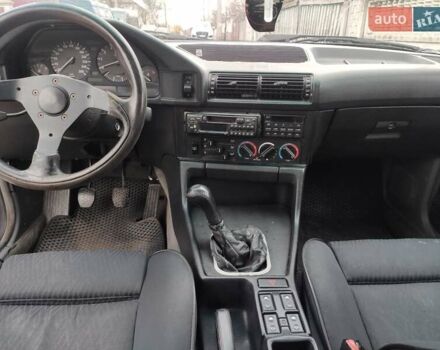 Сірий БМВ 5 Серія, об'ємом двигуна 3.5 л та пробігом 302 тис. км за 2400 $, фото 7 на Automoto.ua